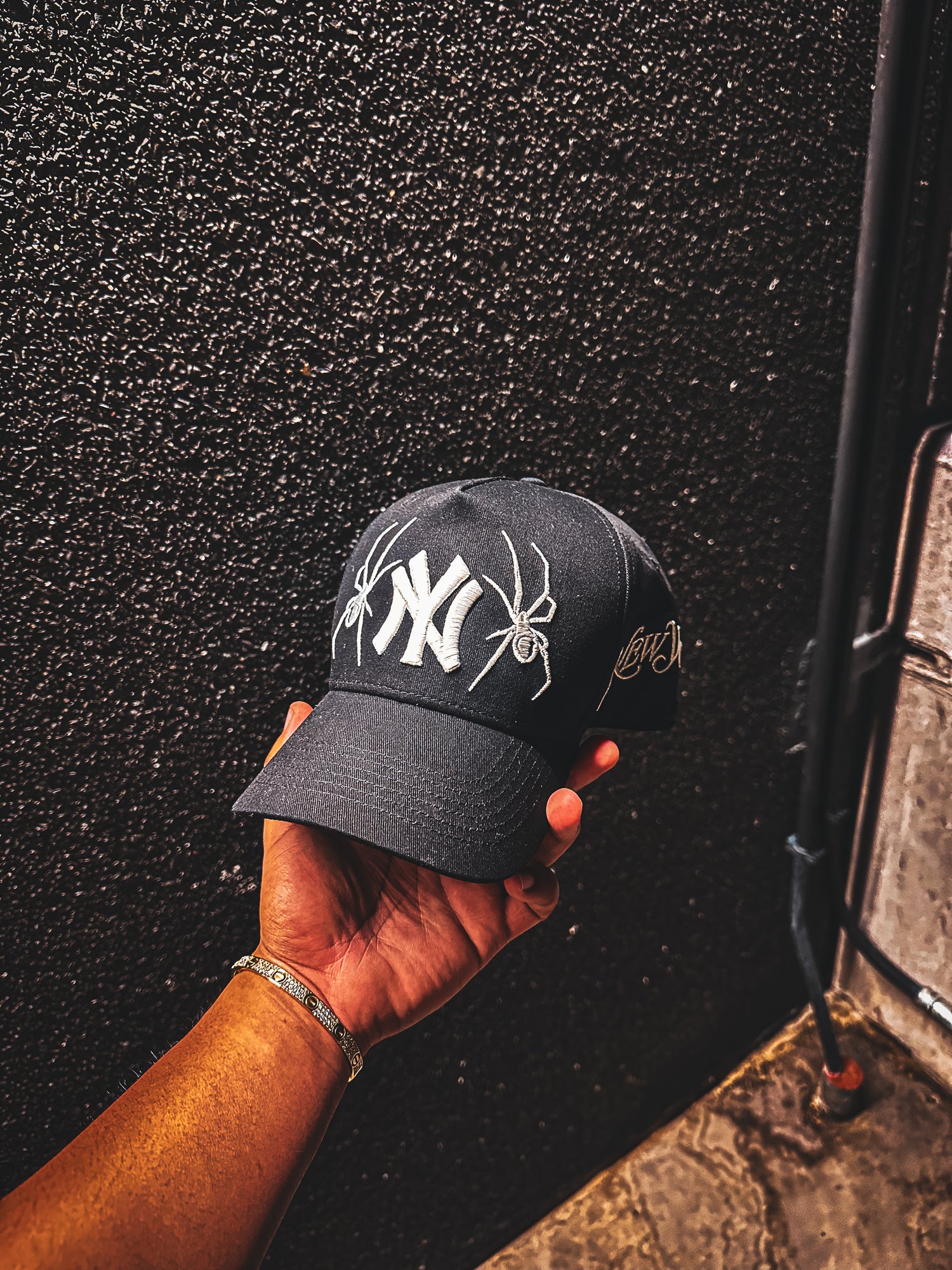 New York Spider Hat (Black)